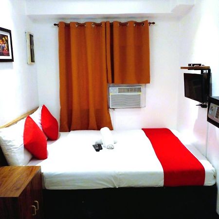 Makati Poblacion Hotel Mandaluyong Eksteriør billede