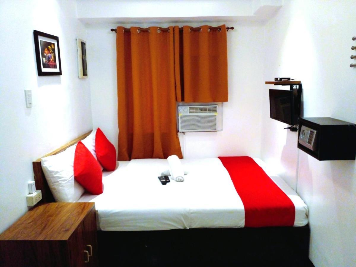 Makati Poblacion Hotel Mandaluyong Eksteriør billede