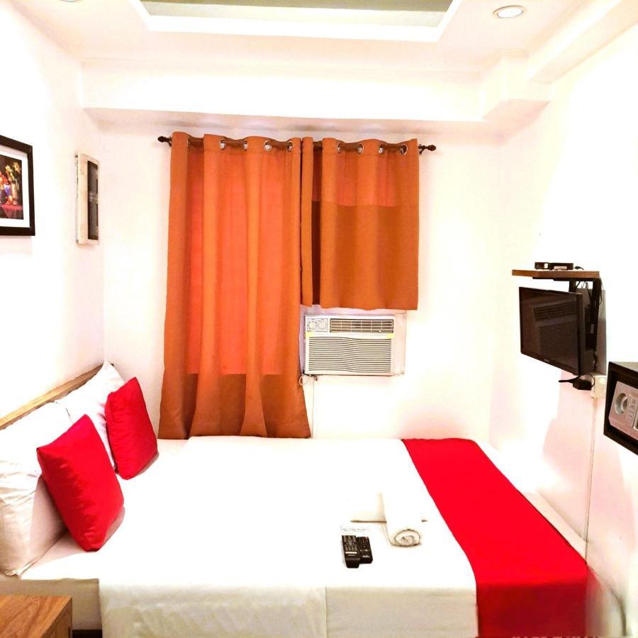 Makati Poblacion Hotel Mandaluyong Eksteriør billede