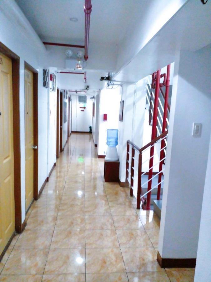 Makati Poblacion Hotel Mandaluyong Eksteriør billede