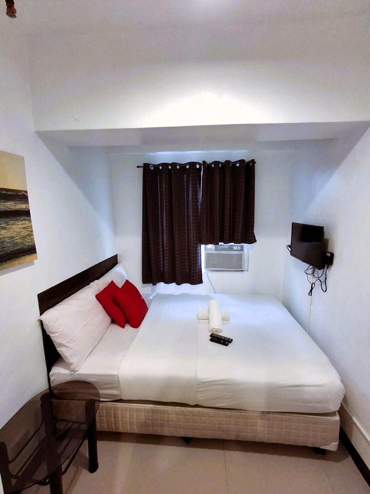 Makati Poblacion Hotel Mandaluyong Eksteriør billede