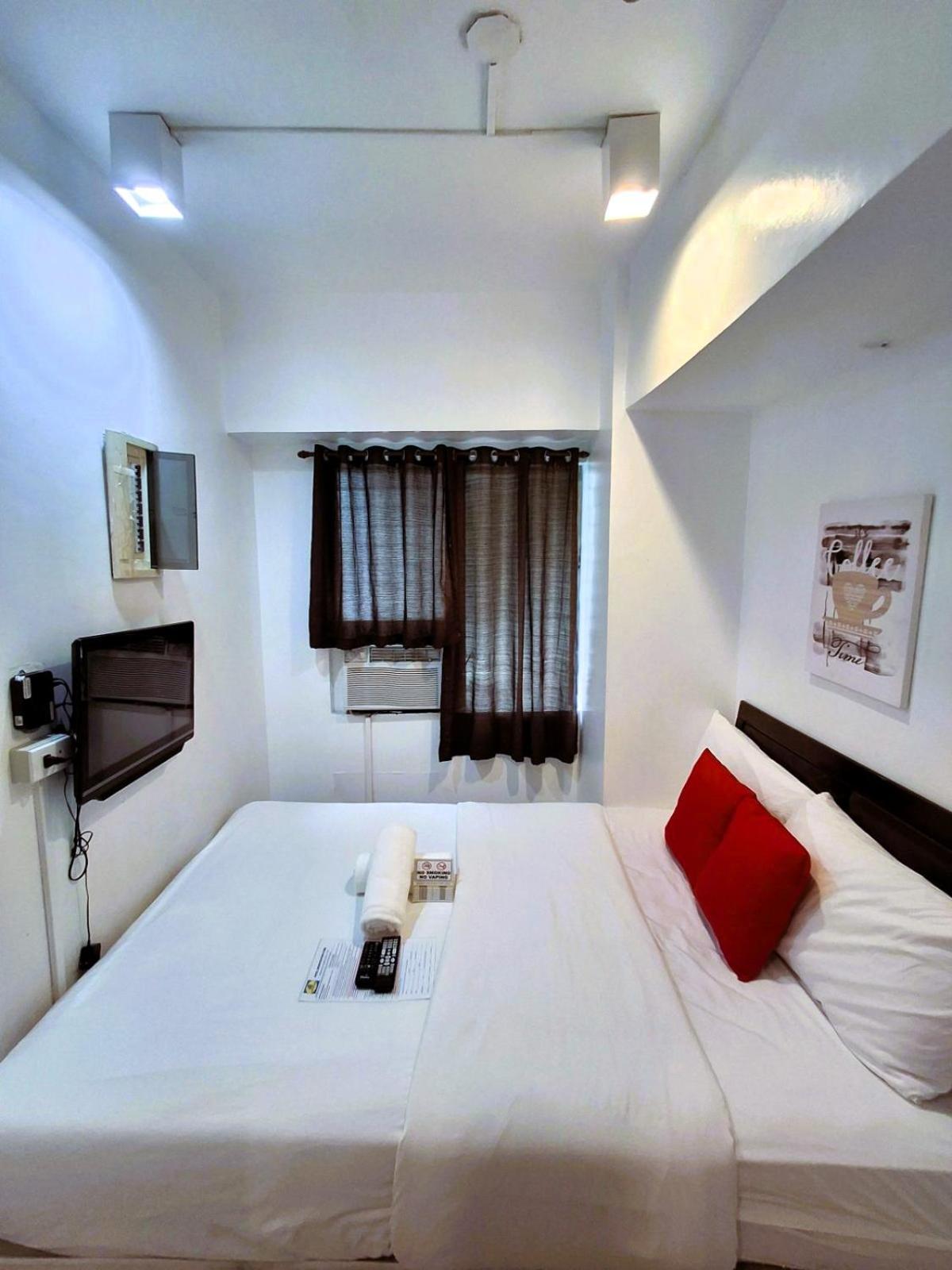 Makati Poblacion Hotel Mandaluyong Eksteriør billede